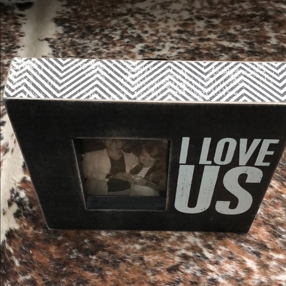 Primitives Inc “I Love Us” 4x6 Picture Frame - Picture 2 of 5
